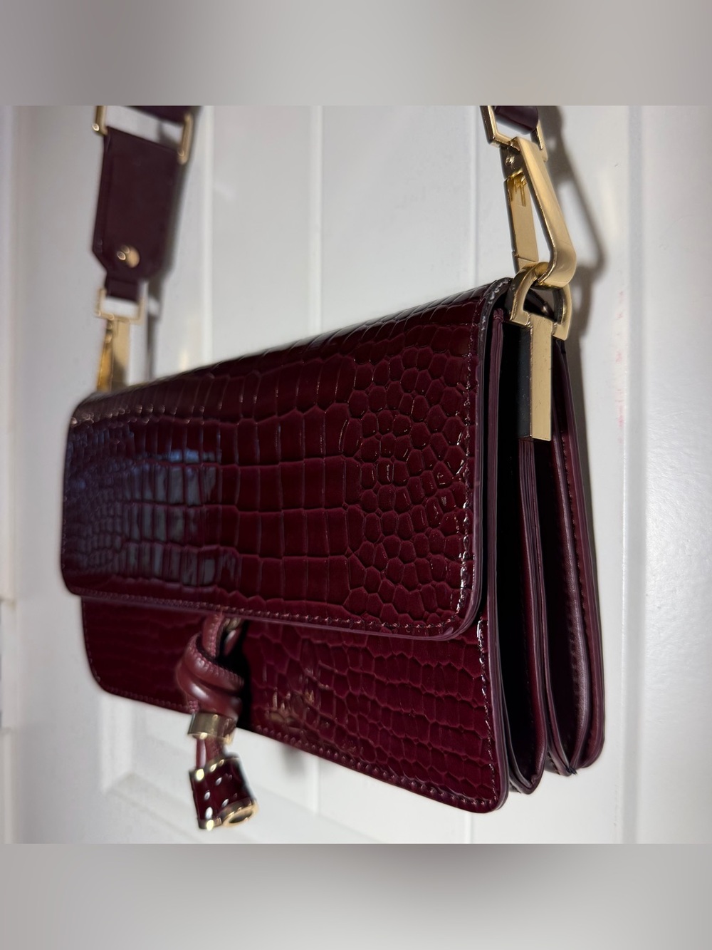 Topshop Burgundy Croc Embossed Crossbody Shoulder Bag Gold Hardware